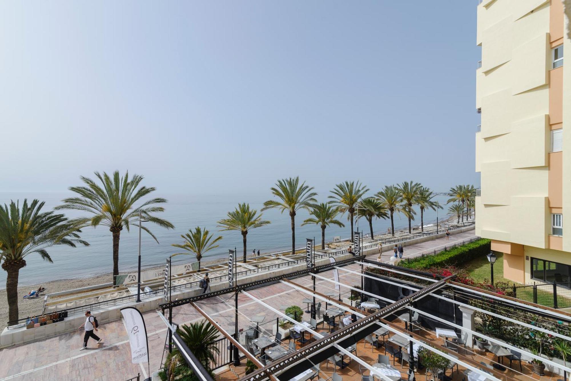 Sea Front Apartment In Marbella Center Exterior photo
